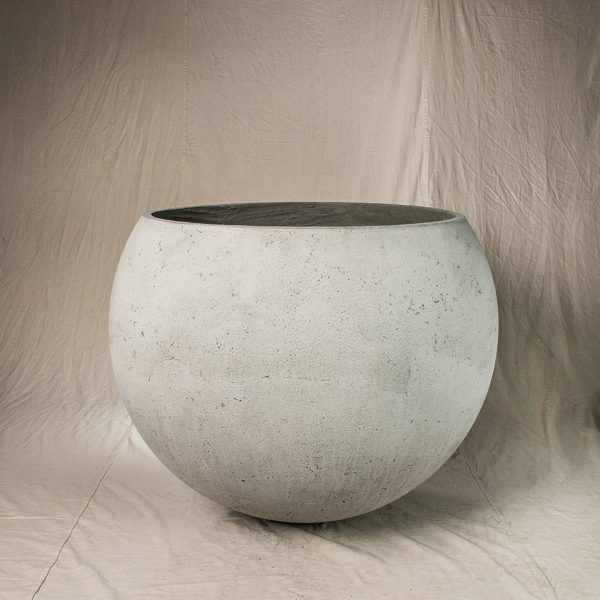 Modern_Concrete_Design_Large_Sphere_Fire_Pit